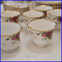 VTG Royal Albert Old Country Roses Bone China Dinner Set England 1962, 87 pieces