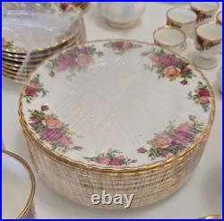 VTG Royal Albert Old Country Roses Bone China Dinner Set England 1962, 87 pieces