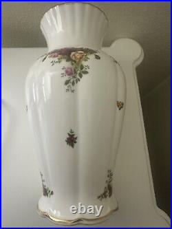 Vase Royal Albert Old Country Roses 12 Inches Tall