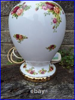 Vi Tage Royal Albert Old Country Rose's Large Table Lamp With Original Shade