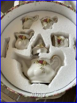 Vintage 1962 RoyalAlbert Old Country Roses Tea Set Teapot Lid 4 Cups/Saucers Box