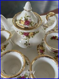 Vintage 1962 RoyalAlbert Old Country Roses Tea Set Teapot Lid 4 Cups/Saucers Box