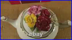 Vintage 1962 Royal Albert Old Country Roses Rose Bouquet Tea Pot In Original Box