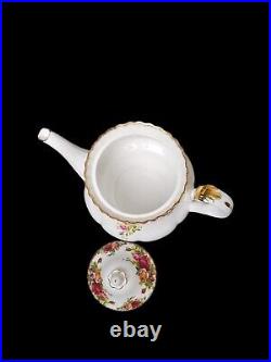 Vintage Old Country Roses TeapotRoyal AlbertBone China6 Cup