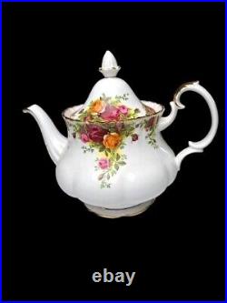 Vintage Old Country Roses TeapotRoyal AlbertBone China with Gold TrimEngland