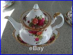 Vintage Royal Albert Bone China Old Country Roses Tea 26 Pc Set England