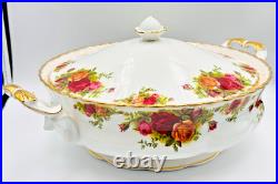 Vintage Royal Albert OLD COUNTRY ROSES Bone China Round Covered Vegetable Dish Vintage Royal Albert OLD COUNTRY ROSES Bone China Round Covered Vegetable Dish