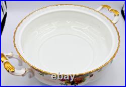 Vintage Royal Albert OLD COUNTRY ROSES Bone China Round Covered Vegetable Dish Vintage Royal Albert OLD COUNTRY ROSES Bone China Round Covered Vegetable Dish