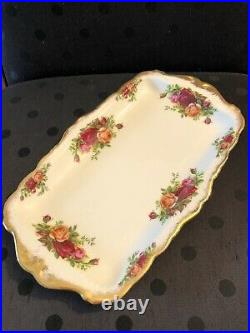 Vintage Royal Albert Old Country Rose 46 Piece Set. Service For 8