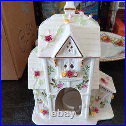 Vintage Royal Albert Old Country Rose Porcelain Lighted Flower Shoppe