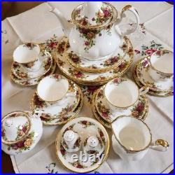 Vintage Royal Albert Old Country Roses 1962 (22pieces) Set of 4 Great Condition