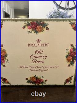 Vintage Royal Albert Old Country Roses 20pc Bone China Dinner Set England 1962