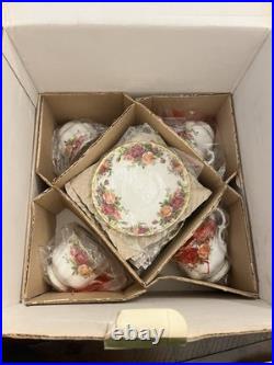 Vintage Royal Albert Old Country Roses 20pc Bone China Dinner Set England 1962