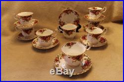 Vintage Royal Albert Old Country Roses 8 Teacups and Saucers Tea Cups, 16pcs