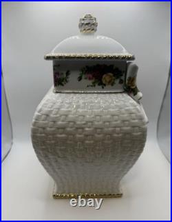 Vintage Royal Albert Old Country Roses Cookie Jar Biscuit Basketweave with lid