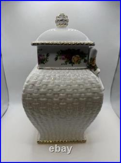 Vintage Royal Albert Old Country Roses Cookie Jar Biscuit Basketweave with lid