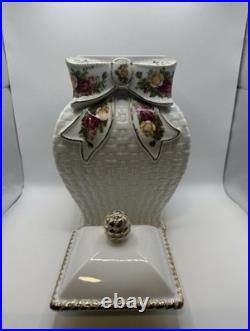 Vintage Royal Albert Old Country Roses Cookie Jar Biscuit Basketweave with lid