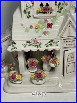 Vintage Royal Albert Old Country Roses Lighted Electric Flower Shoppe 8.5 in