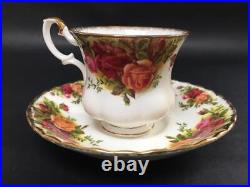 Vintage Royal Albert Old Country Roses Tea Cup and Saucer Montrose shape H6.5cm