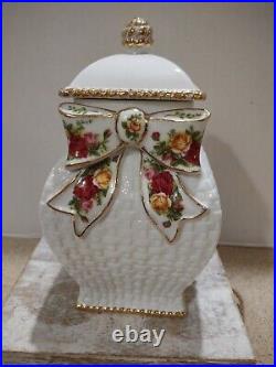 Vintage Royal Albert Porcelain Old Country Roses Basketweave Cookie Jar with Lid