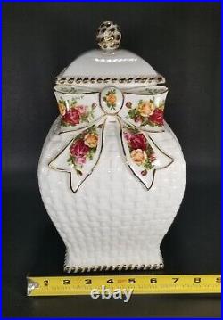 Vintage Royal Albert Porcelain Old Country Roses Basketweave Cookie Jar with Lid