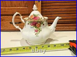 Vintage Royal Albert Six Cup Teapot Tea Pot Old Country Roses Excellent