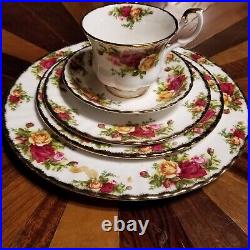Vintage Set For 4 Royal Albert Old Country Roses 20 pieces Fine China England