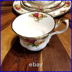 Vintage Set For 4 Royal Albert Old Country Roses 20 pieces Fine China England