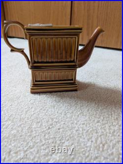 Vtg teapot Royal Albert handcrafted by Cardew Old Country Roses unique/rare